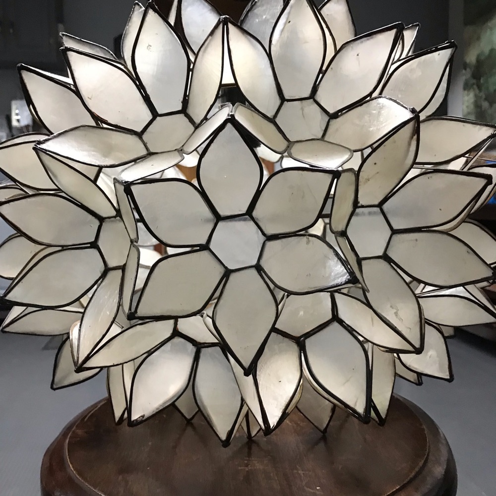 Hanging light fixture